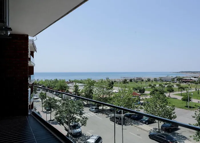 Apartman Fishta Q5 33 *