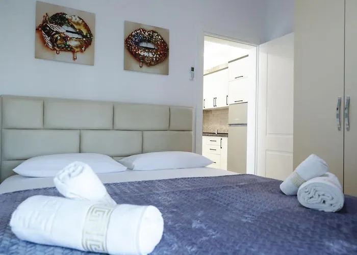 Fishta Q5 33 Apartman Velipoja