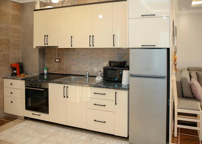 Fishta Q5 33 Apartman